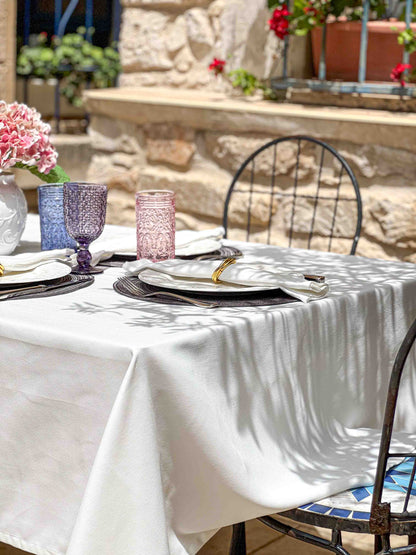 מפת שולחן קלאסית - צבע לבן