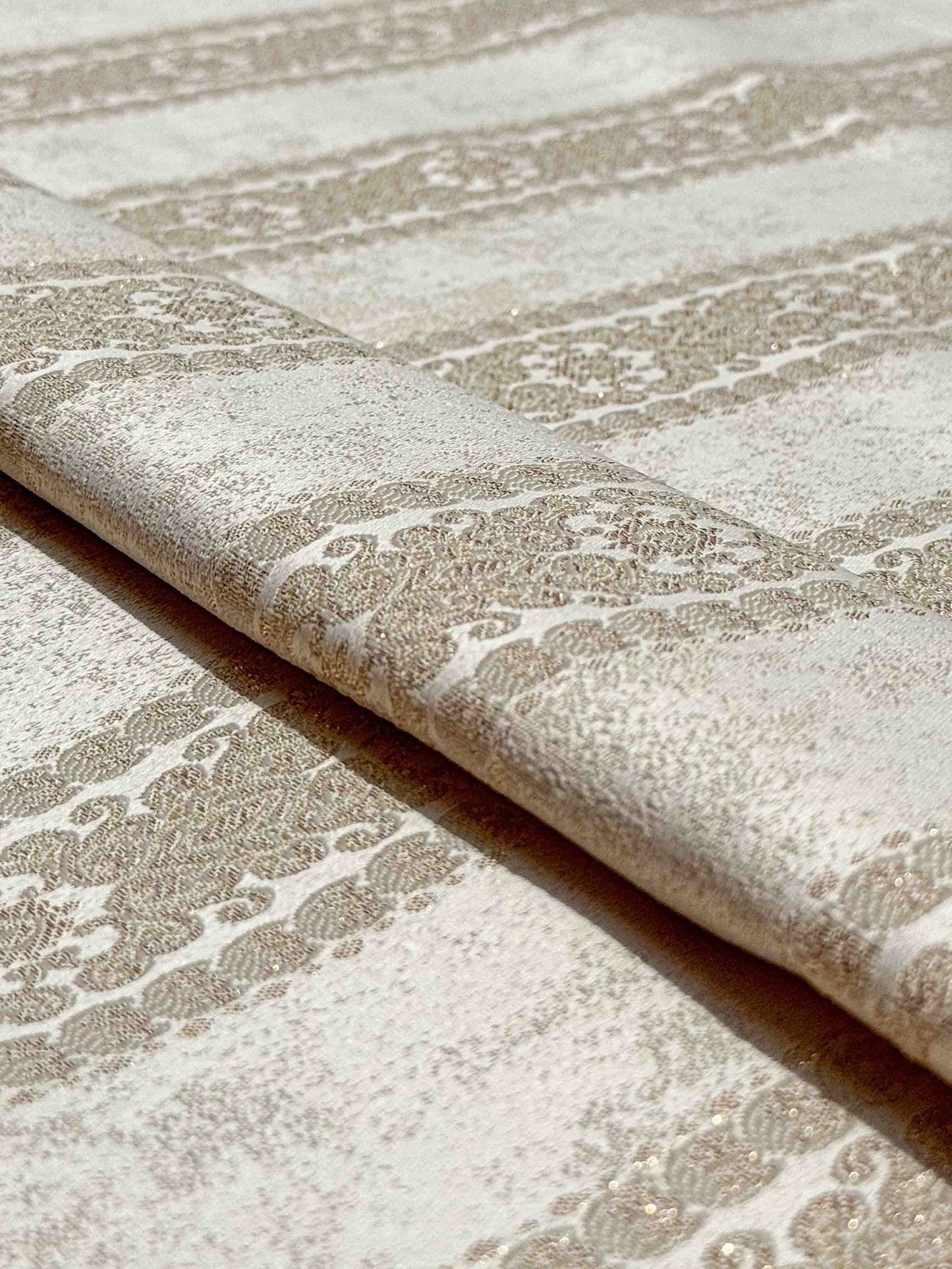 מפת שולחן דובאי יוקרתית בדוגמת פסים