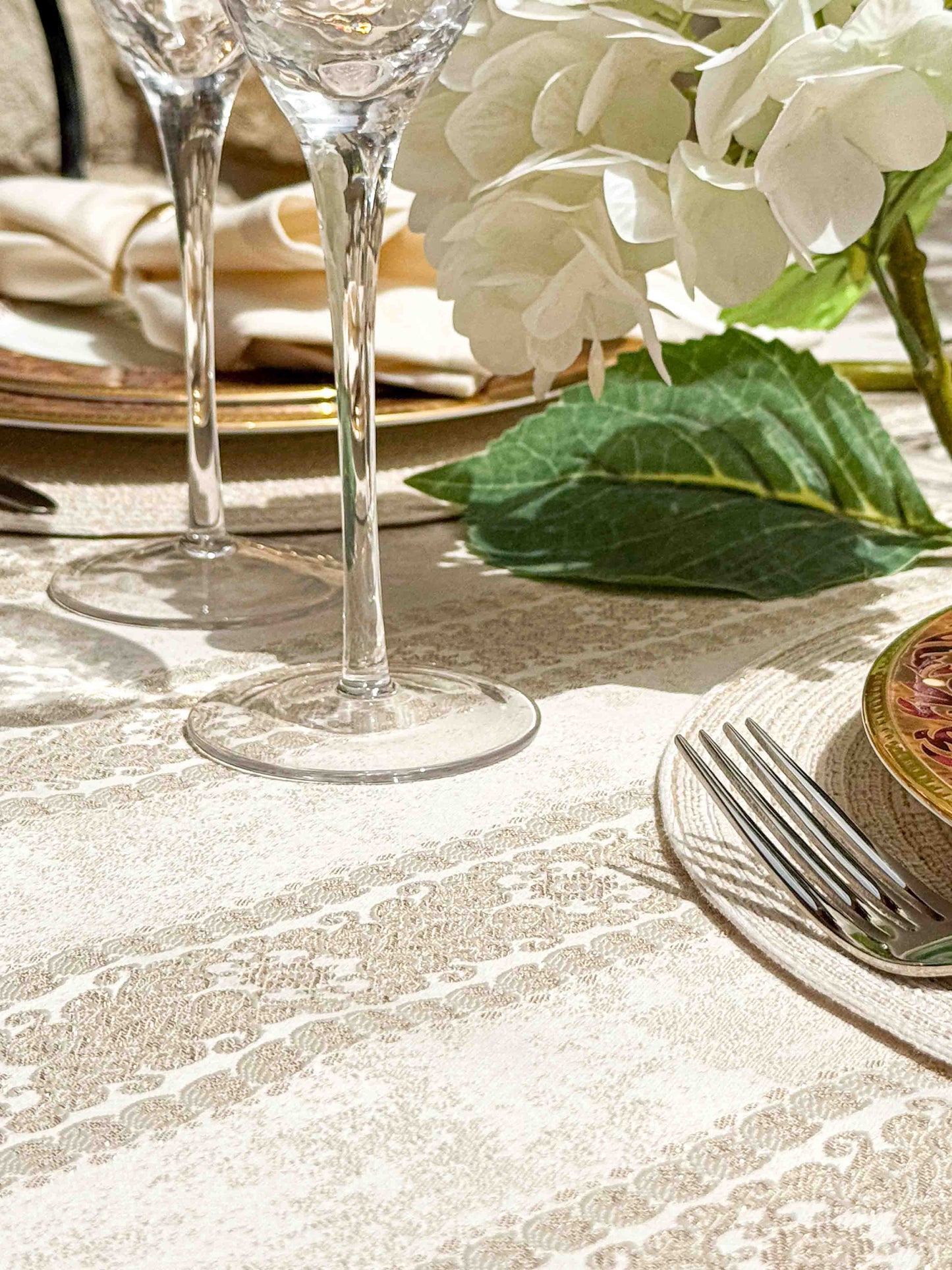 מפת שולחן דובאי יוקרתית בדוגמת פסים