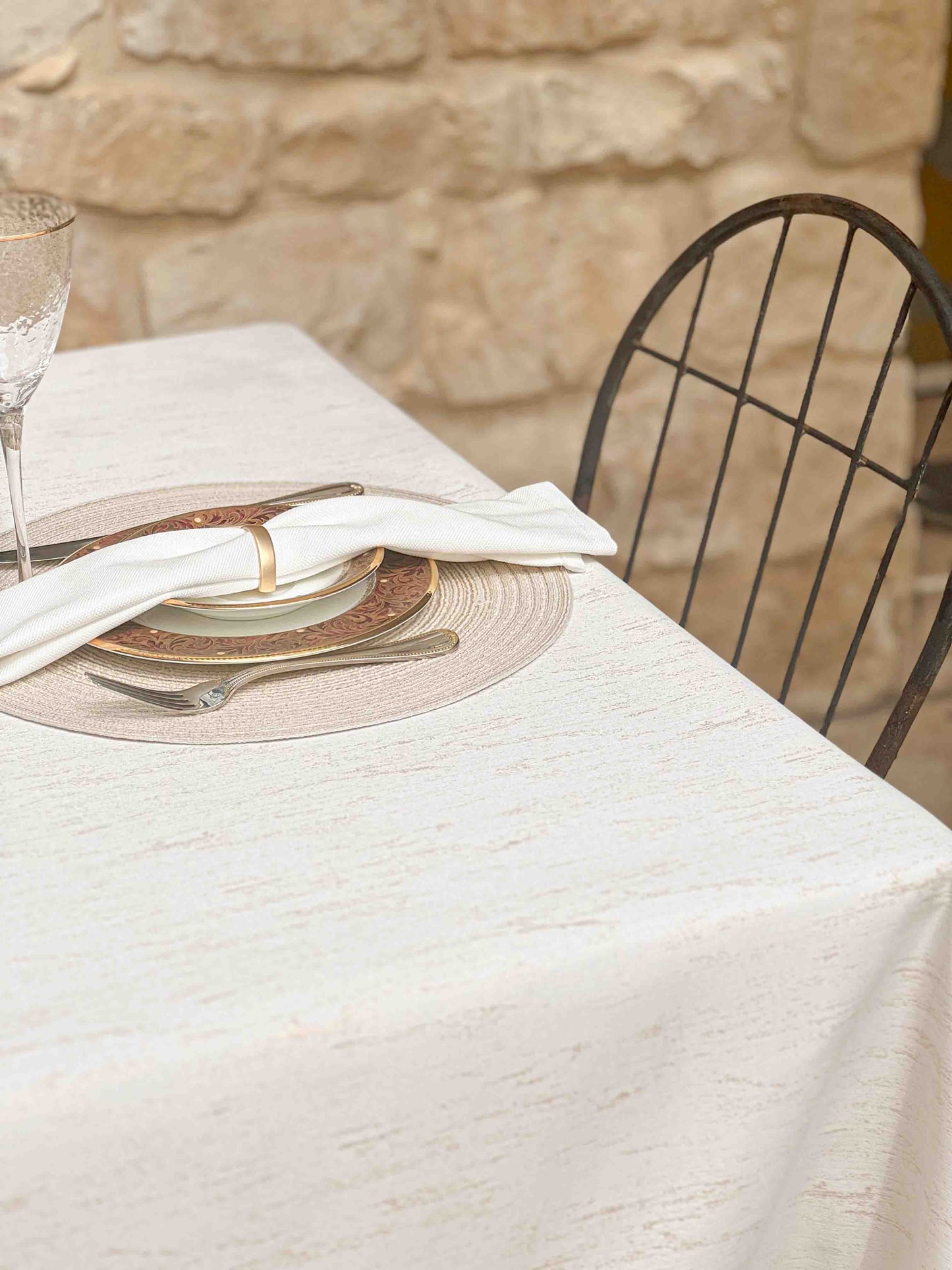 מפת שולחן ליסבון - גוון אבן