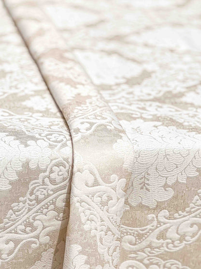 מפת שולחן אוסטריה - עם עיטורי ברוקרד