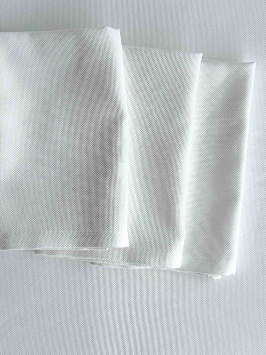 מפית בד לבנה לשולחן